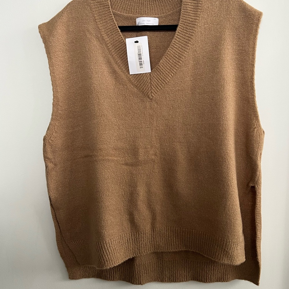 OAK + FORT Brown V-Neck Sweater Vest